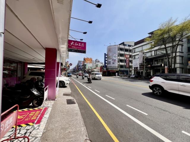 東區透天-8