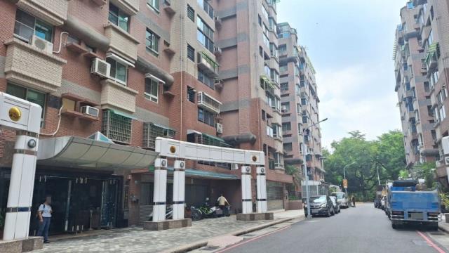 台南東區華廈-12