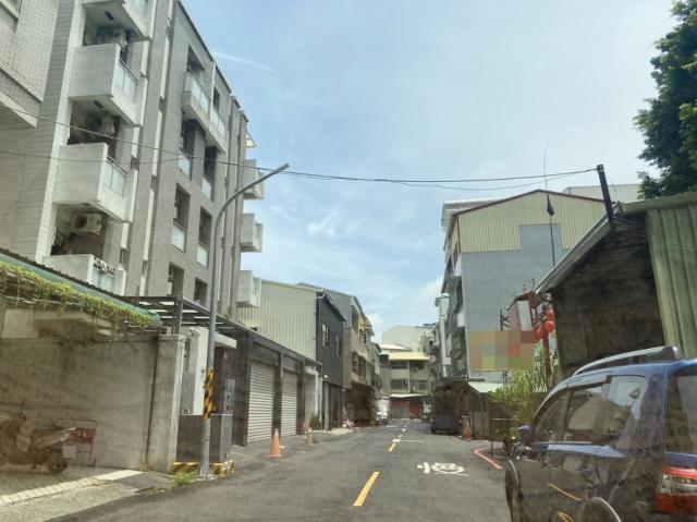 台南東區透天-9