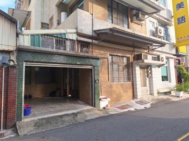 台南東區透天-13