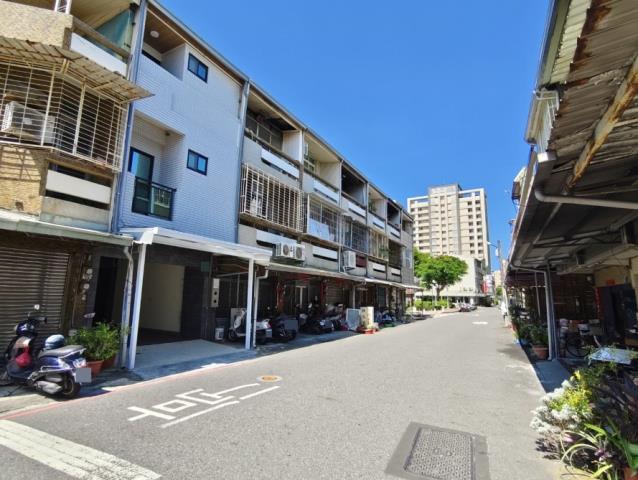 台南東區透天-0